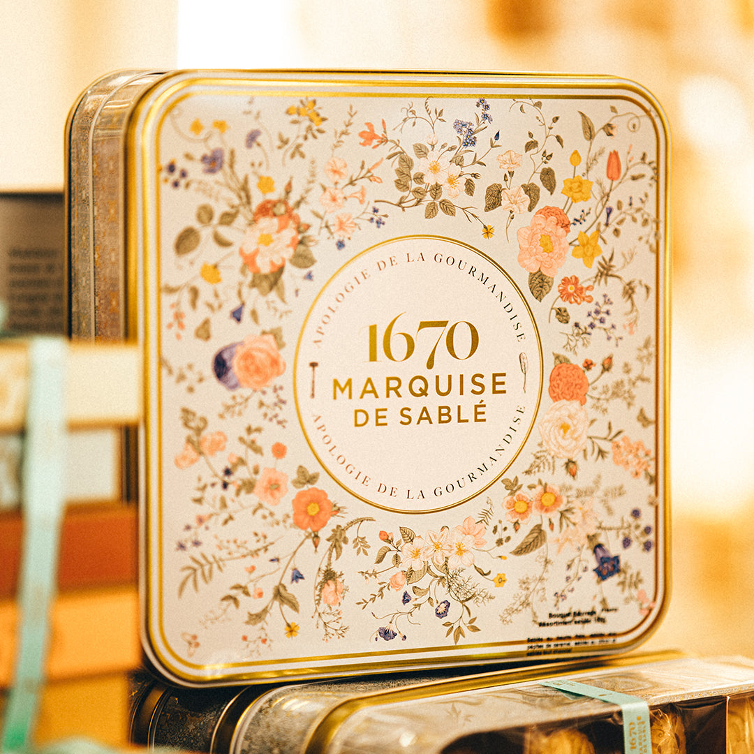 Biscuits sablés assortiment nature, pépites de caramel, de citron et tout chocolat - coffret métal "Bouquet Sauvage" 400g