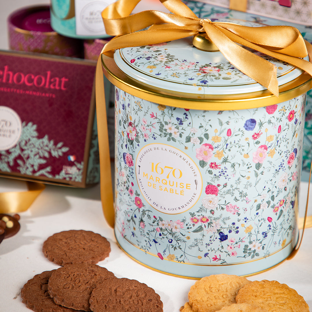 Biscuits sablés assortiment nature et tout chocolat - seau métal "bouquet sauvage" 250g