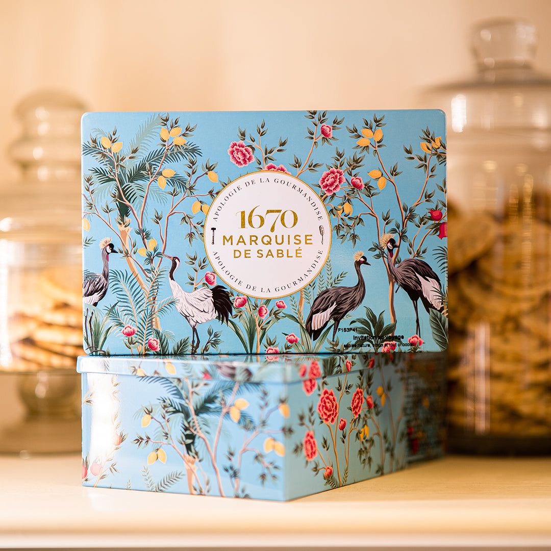 Biscuits sablés assortiment sablés nature, tout chocolat et pépites de citron - boite métal "Invitation au voyage" 300g