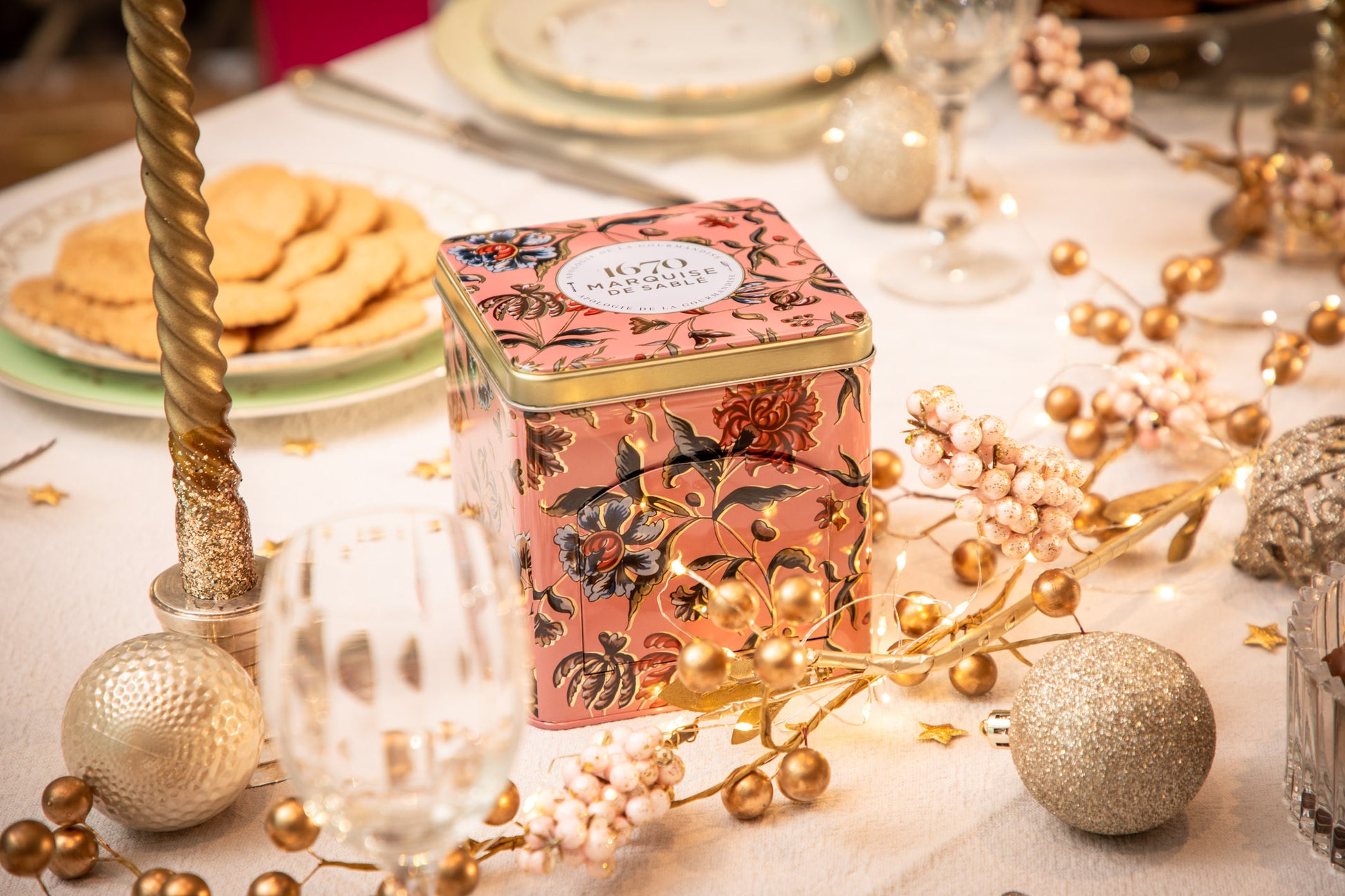 Biscuits sablés nature et pépites de chocolat - mini boite distributrice métal "Renaissance" 200g